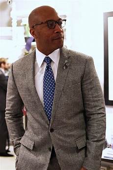 Shirtmaker